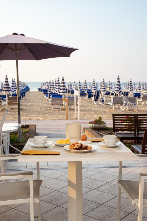 Hotel Telenia Lido di Jesolo Exterior foto