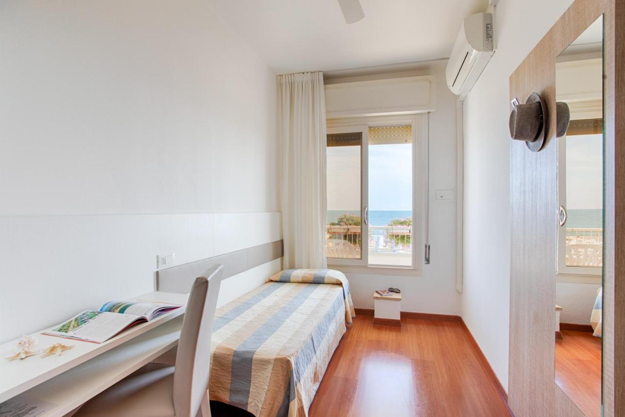 Hotel Telenia Lido di Jesolo Exterior foto