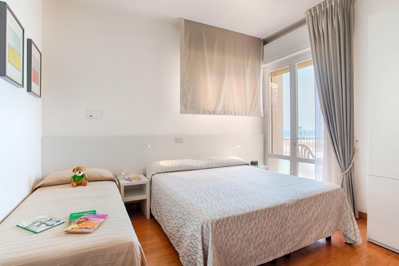 Hotel Telenia Lido di Jesolo Exterior foto