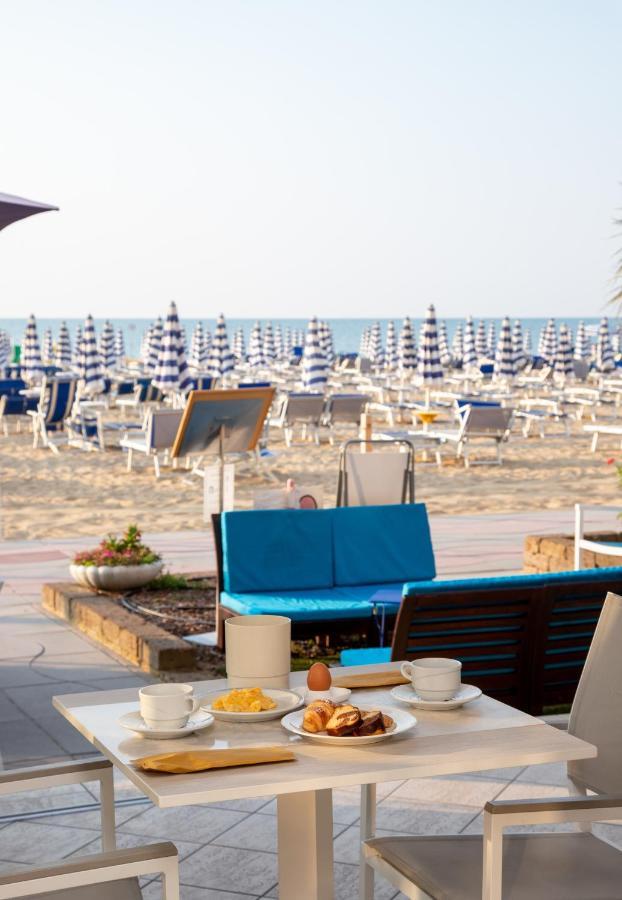 Hotel Telenia Lido di Jesolo Exterior foto