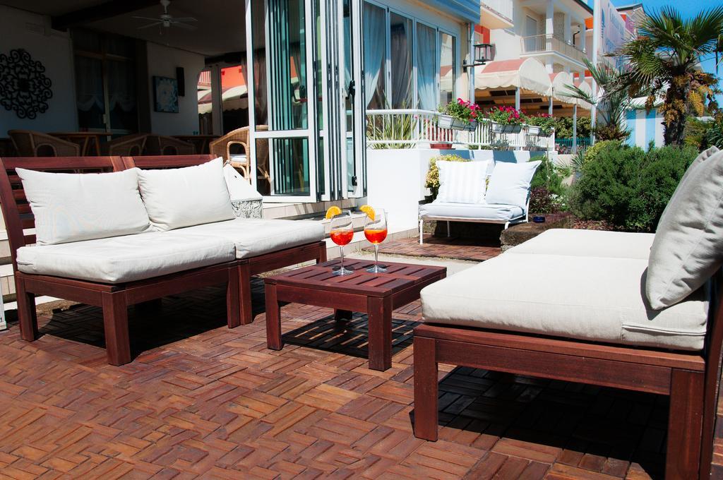 Hotel Telenia Lido di Jesolo Exterior foto
