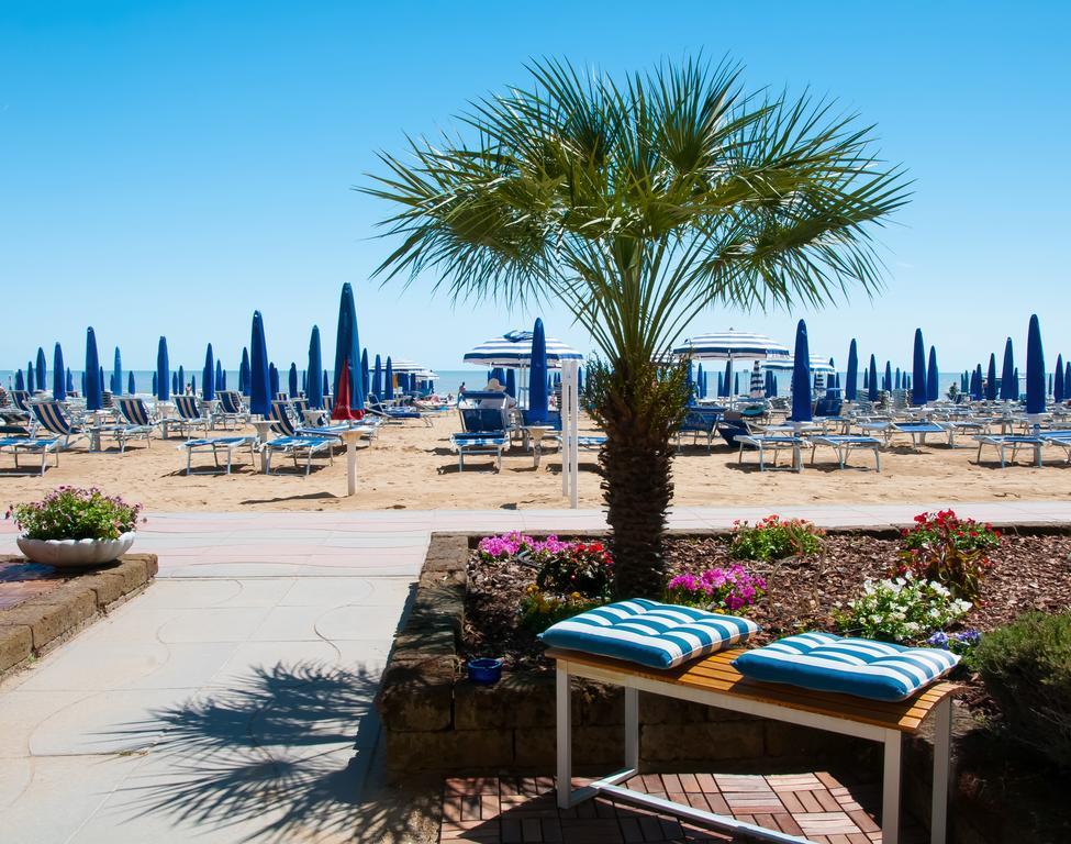 Hotel Telenia Lido di Jesolo Exterior foto