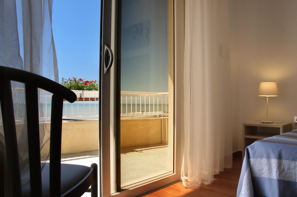 Hotel Telenia Lido di Jesolo Exterior foto